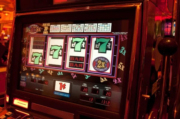Roulette table live stream at super138 alternatif with betting interface